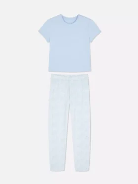 Tryckt pyjamaset med korta ärmar