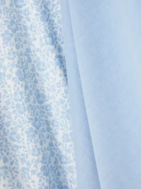 Tryckt pyjamaset med korta ärmar