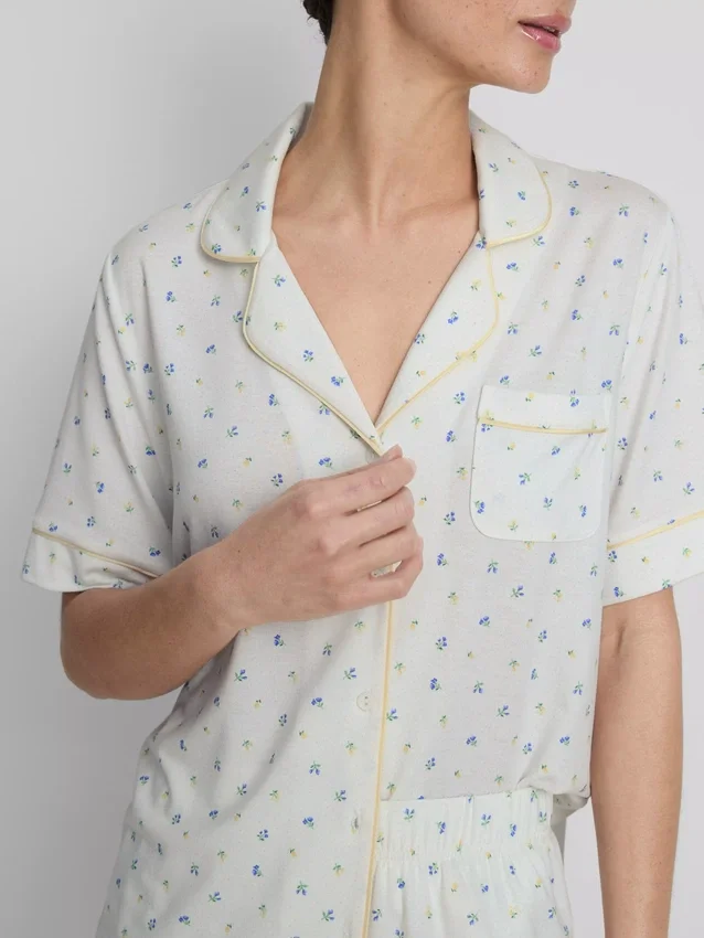 Tryckta korta boyfriend-stilens pyjamasar