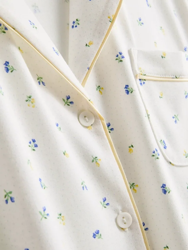 Tryckta korta boyfriend-stilens pyjamasar
