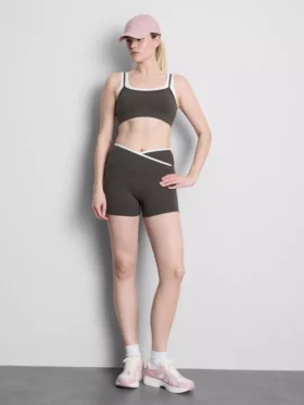 Tvålagers aktiv crop top