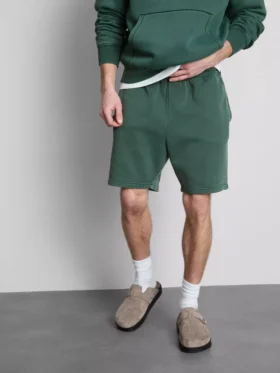 Tvättade shorts med resår