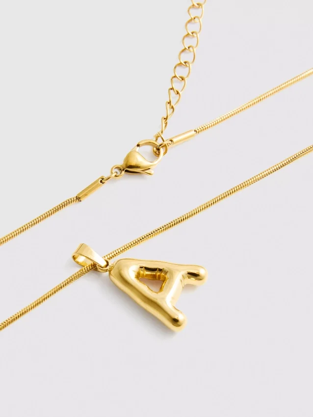 Vattentätt halsband med initialer
