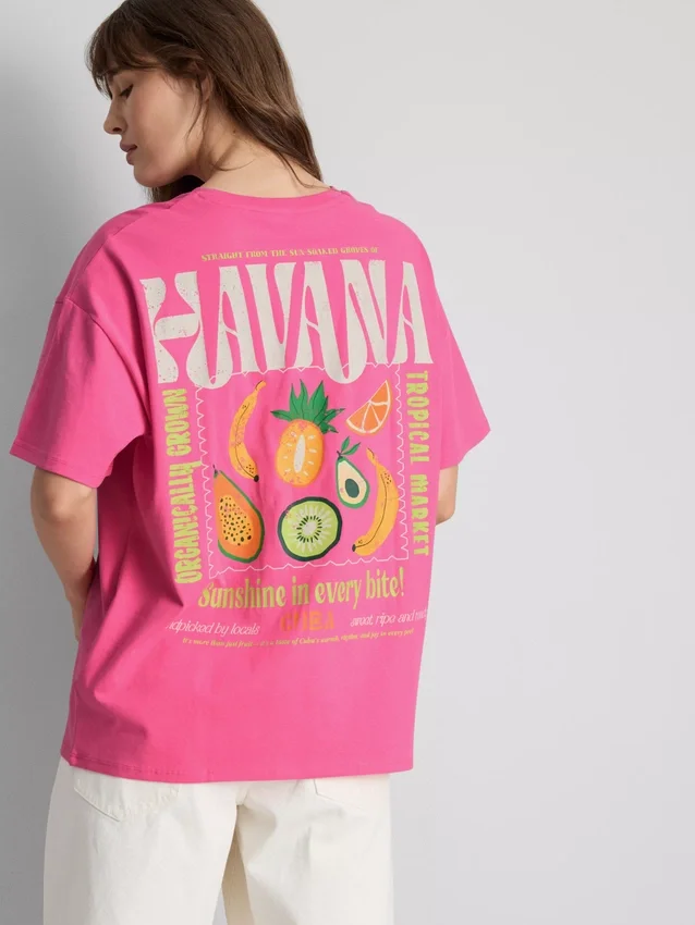 Överdimensionerad T-shirt i havannafärg med grafiskt tryck, med hög bomullsandel