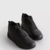 Viktiga sneakers med högt skaft