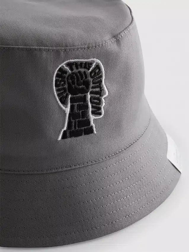 Vändbar buckethat från Chemical Brothers