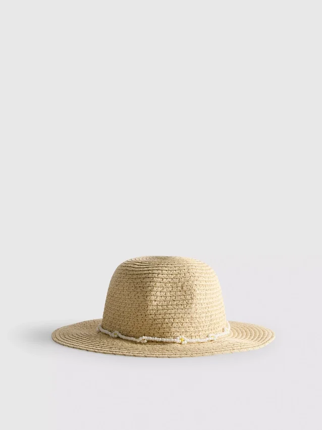 Vävd hatt med pärlor